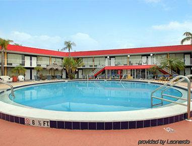 Express Inn & Suites Clearwater Pinellas Park Εξωτερικό φωτογραφία